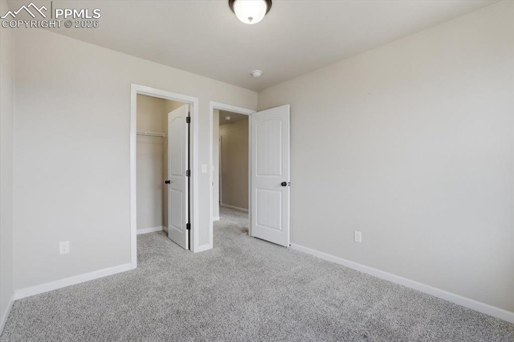 Image 23 of 37: Bedroom