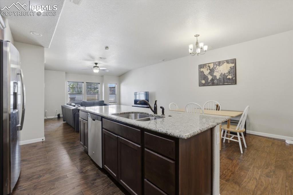 Image 7 of 37: Kitchen