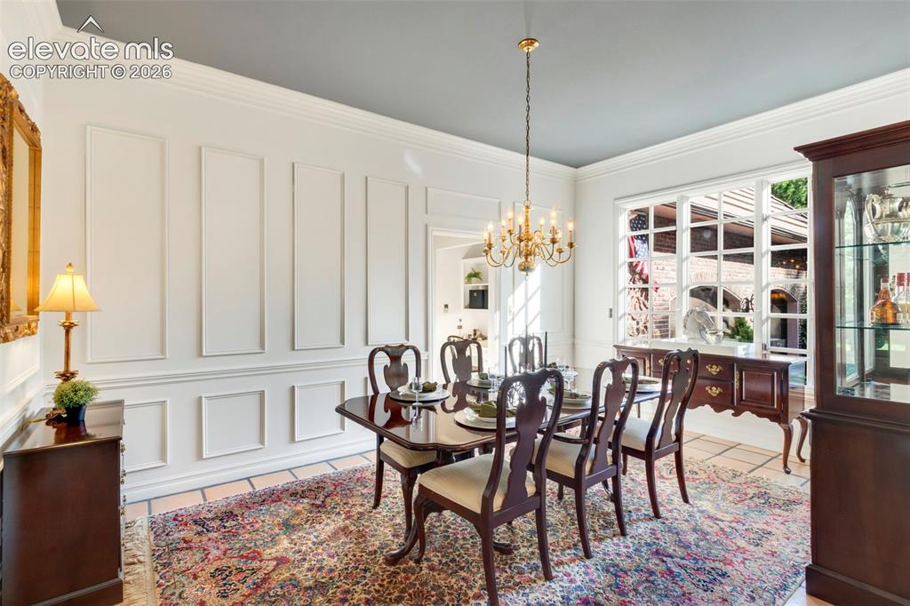 Image 9 of 50: Formal separate dining room