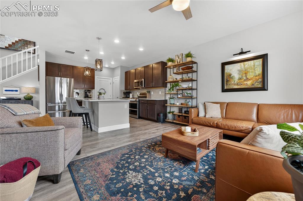 Image 17 of 40: Living Room