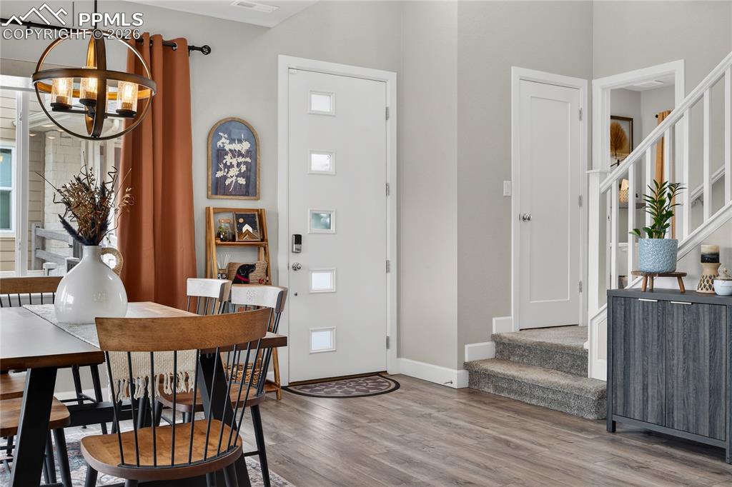 Image 3 of 40: Entry