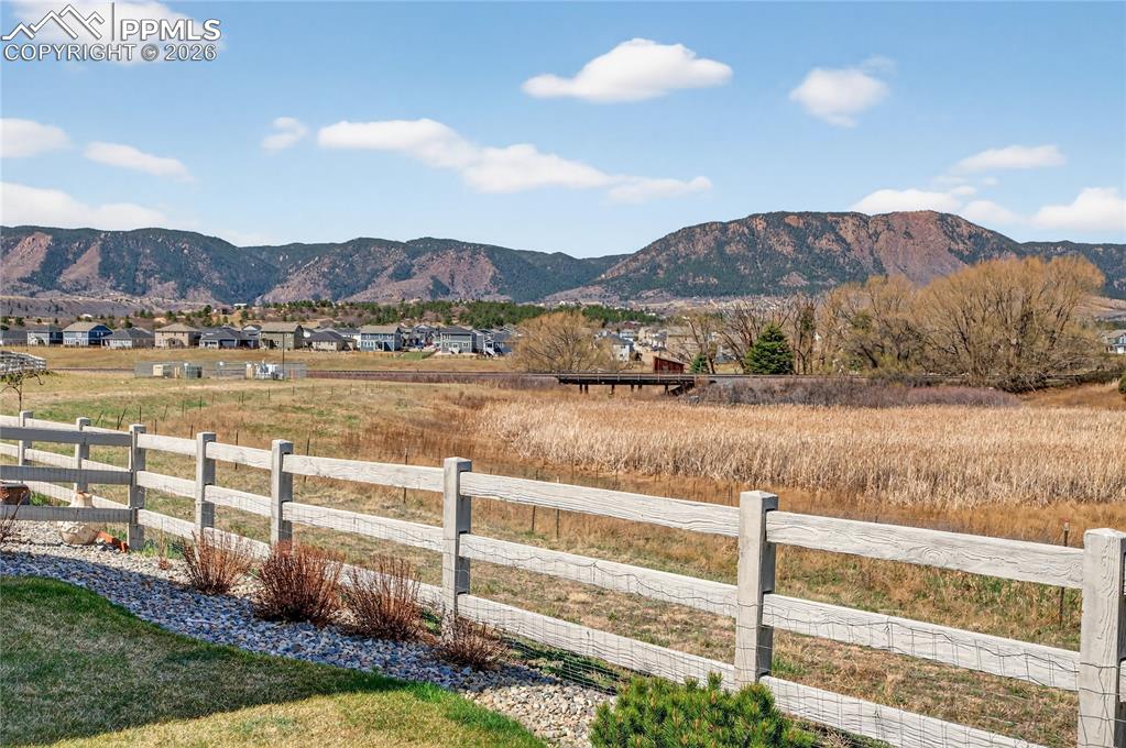 Image 36 of 40: View