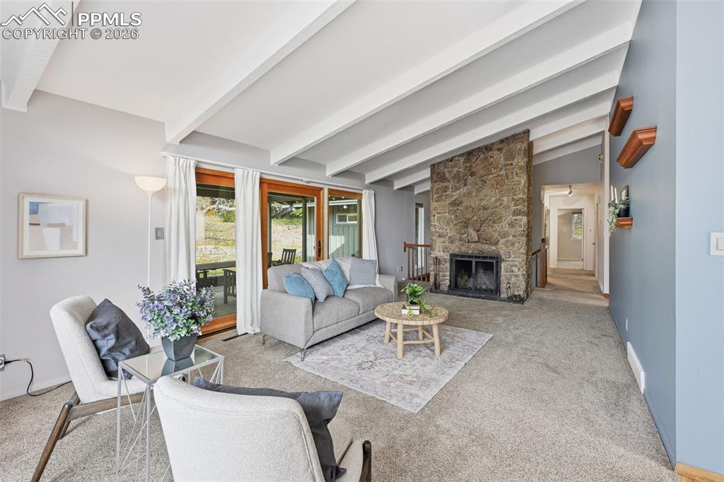 Image 10 of 50: Living Room