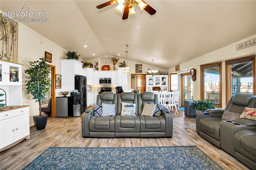 Image 9 of 50: Living Room