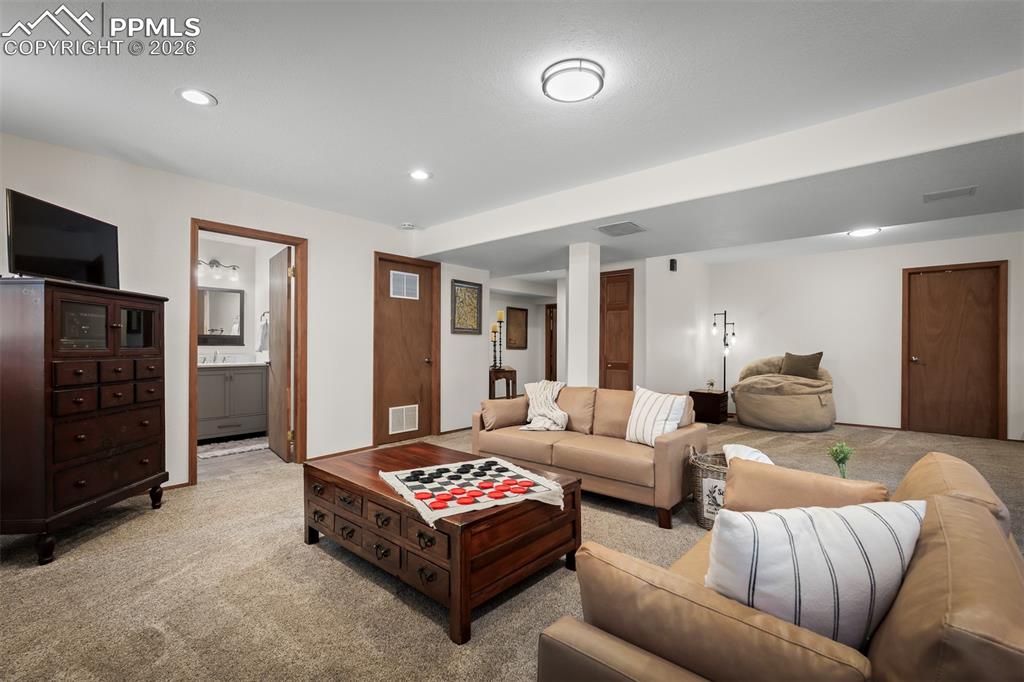 Image 43 of 49: Living Room