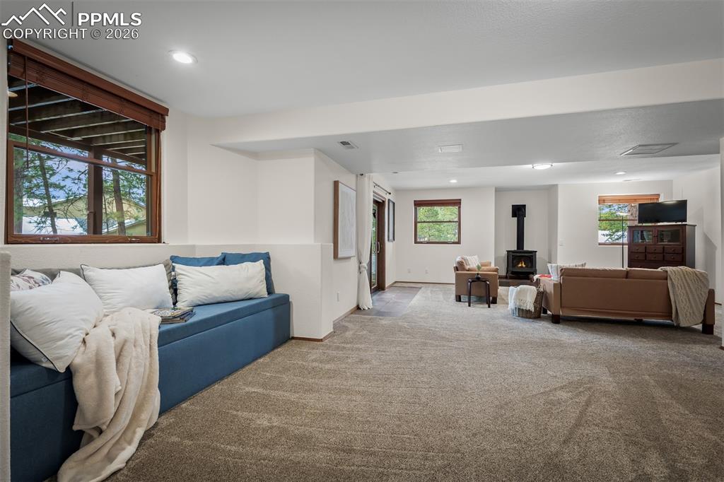 Image 45 of 49: Living Room