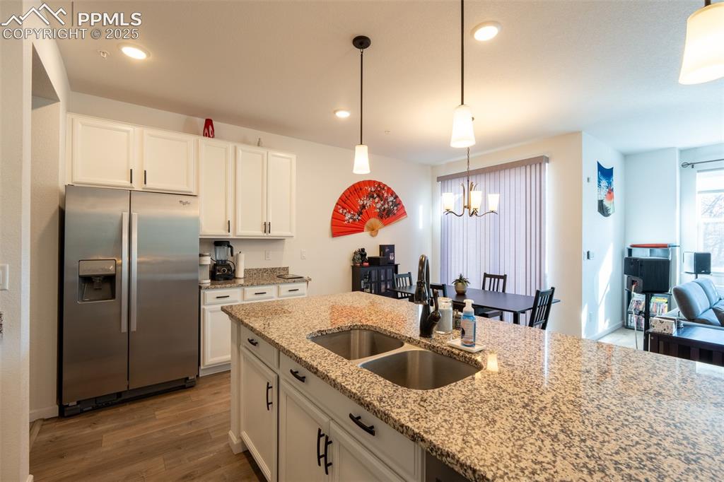 Image 11 of 40: Kitchen - main floor