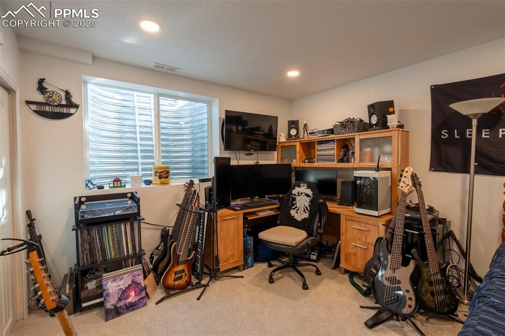 Image 31 of 40: Bedroom (3) - lower level