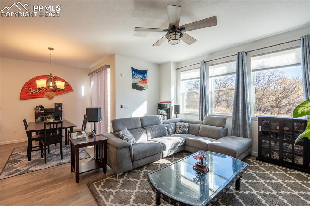 Image 5 of 40: Living room/dining area - main floor