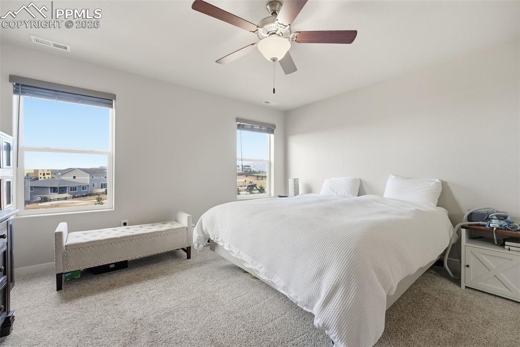 Image 24 of 50: Bedroom