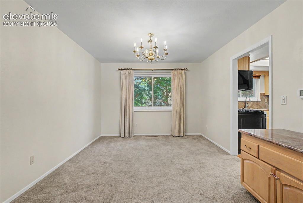 Image 10 of 49: Dining Room
