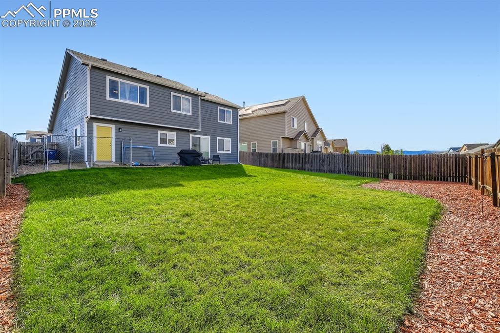 Image 30 of 30: Back of Structure