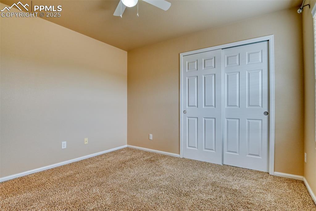 Image 22 of 31: Bedroom