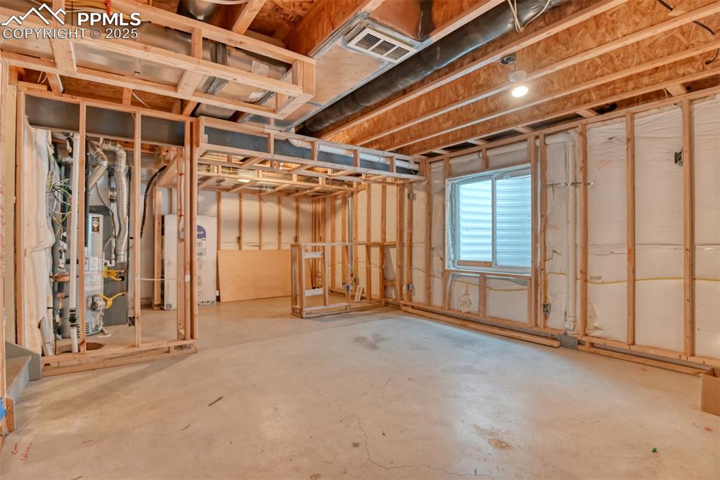 Image 30 of 31: Basement