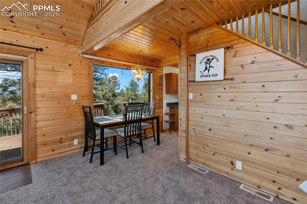 Image 14 of 45: Living Room