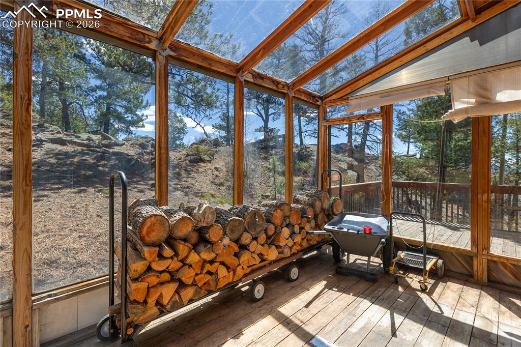 Image 22 of 45: Bedroom