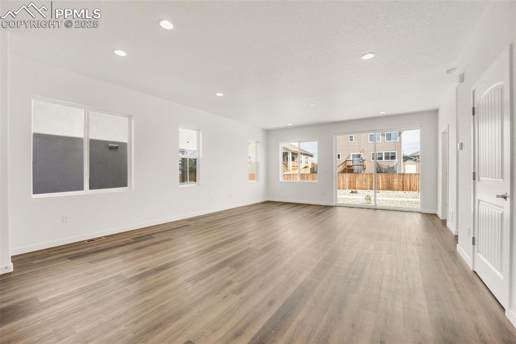 Image 13 of 35: Living Room