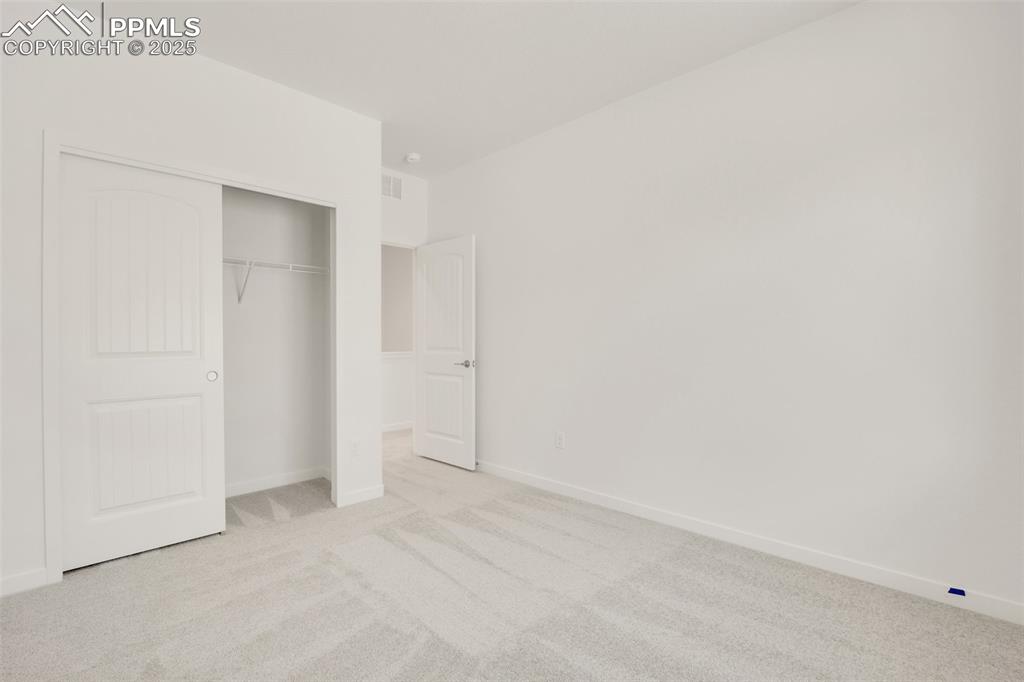 Image 24 of 35: Bedroom