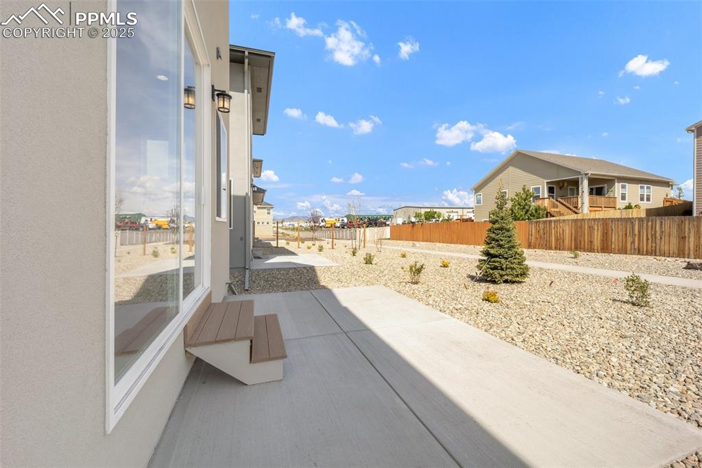 Image 6 of 35: Patio