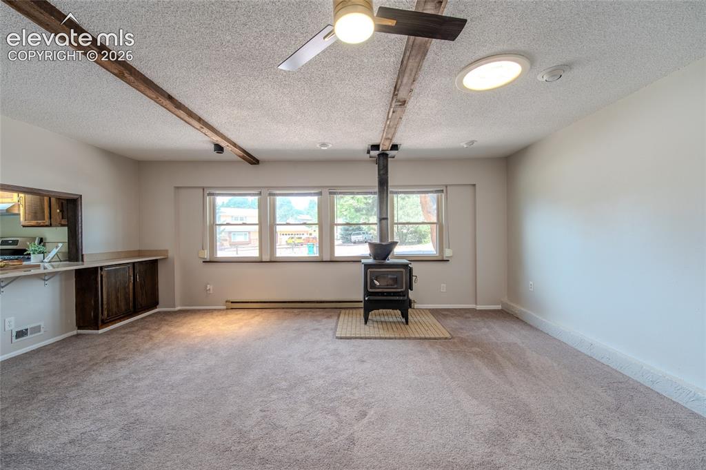 Image 21 of 49: Family Room