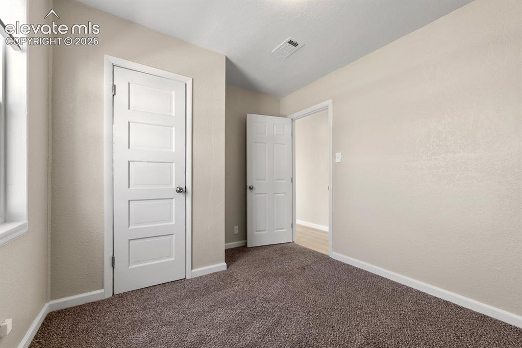 Image 10 of 29: Bedroom