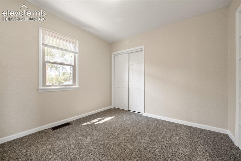 Image 16 of 29: Bedroom