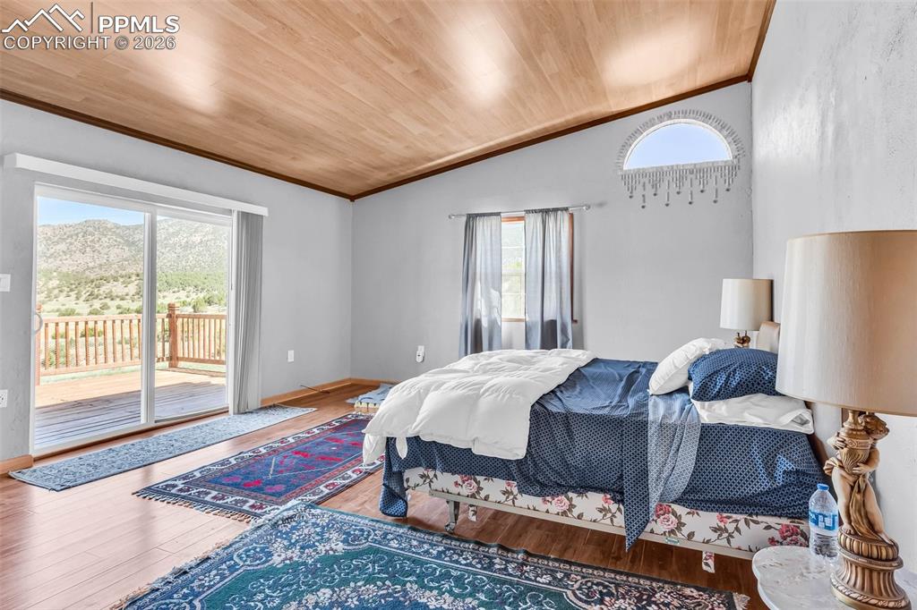 Image 12 of 43: Bedroom