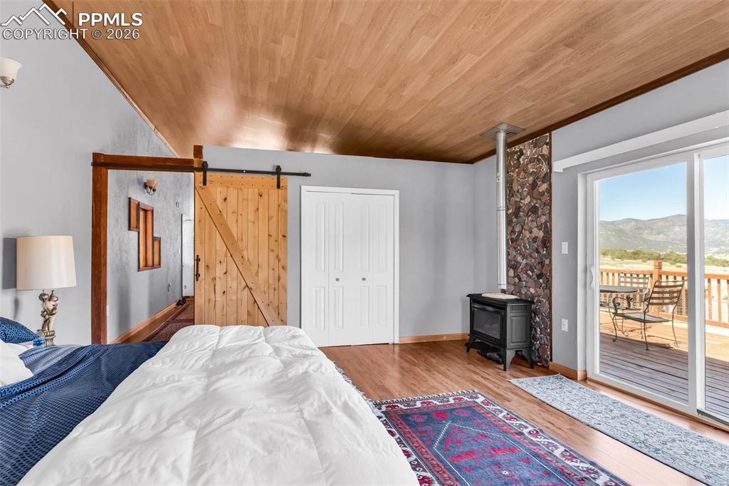 Image 13 of 43: Bedroom