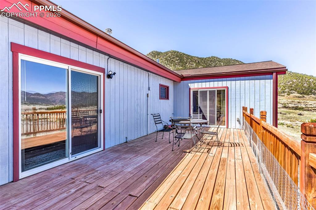 Image 15 of 43: Deck