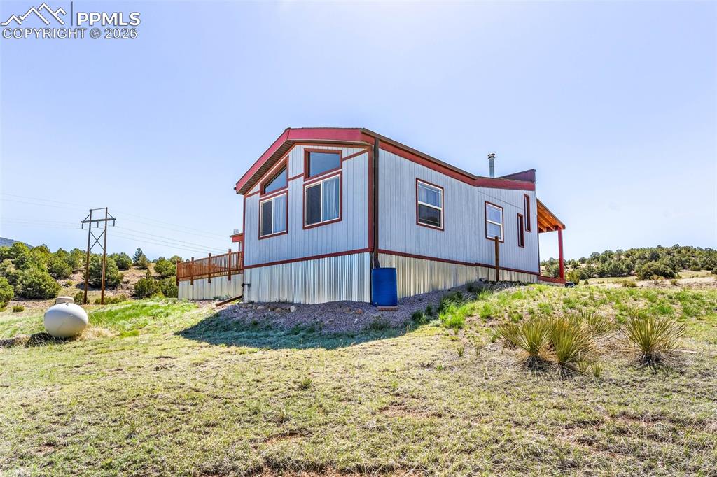 Image 19 of 43: Side of Structure