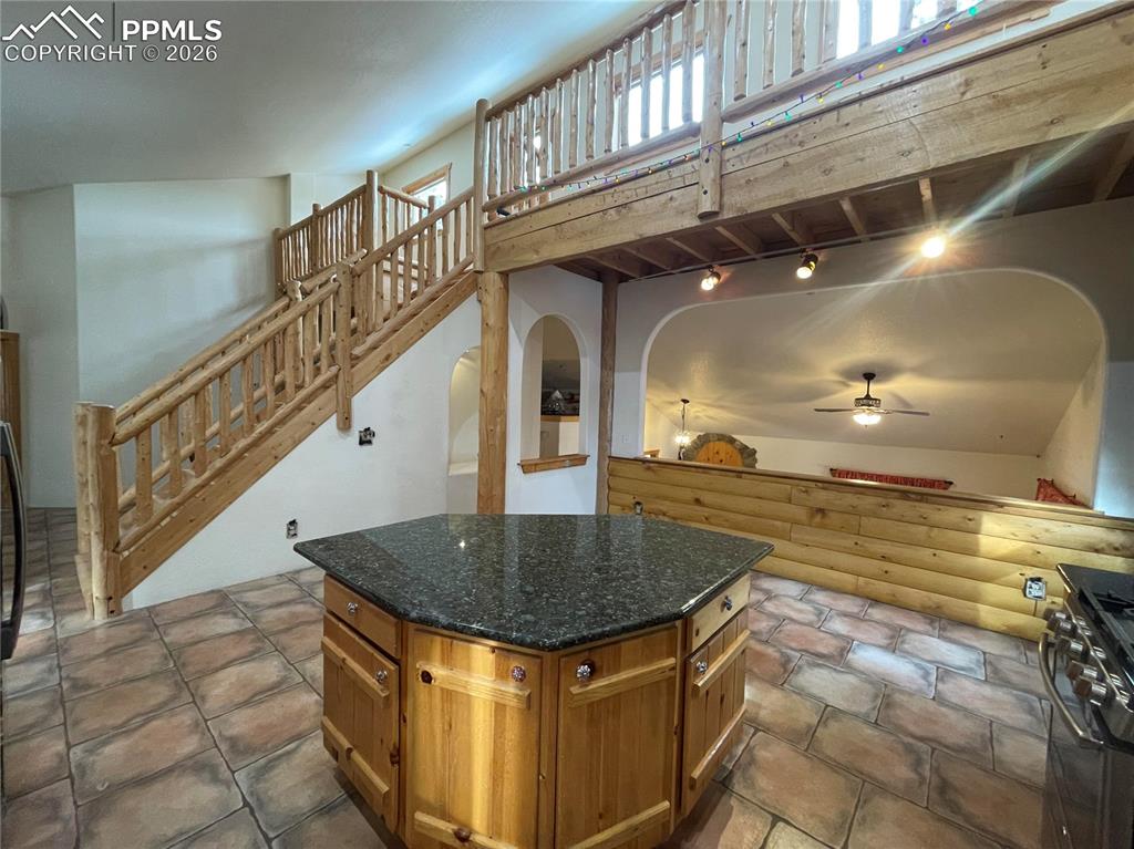 Image 6 of 42: Kitchen