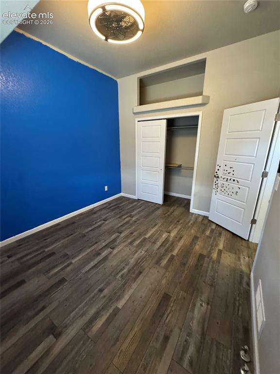 Image 11 of 33: Bedroom