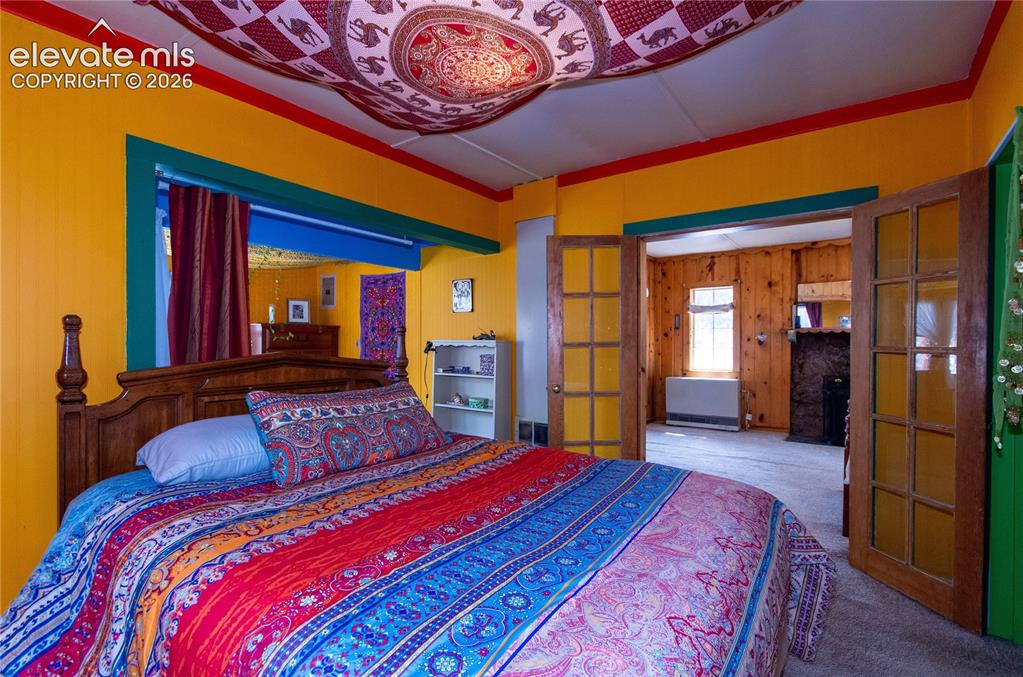 Image 11 of 27: Primary bedroom