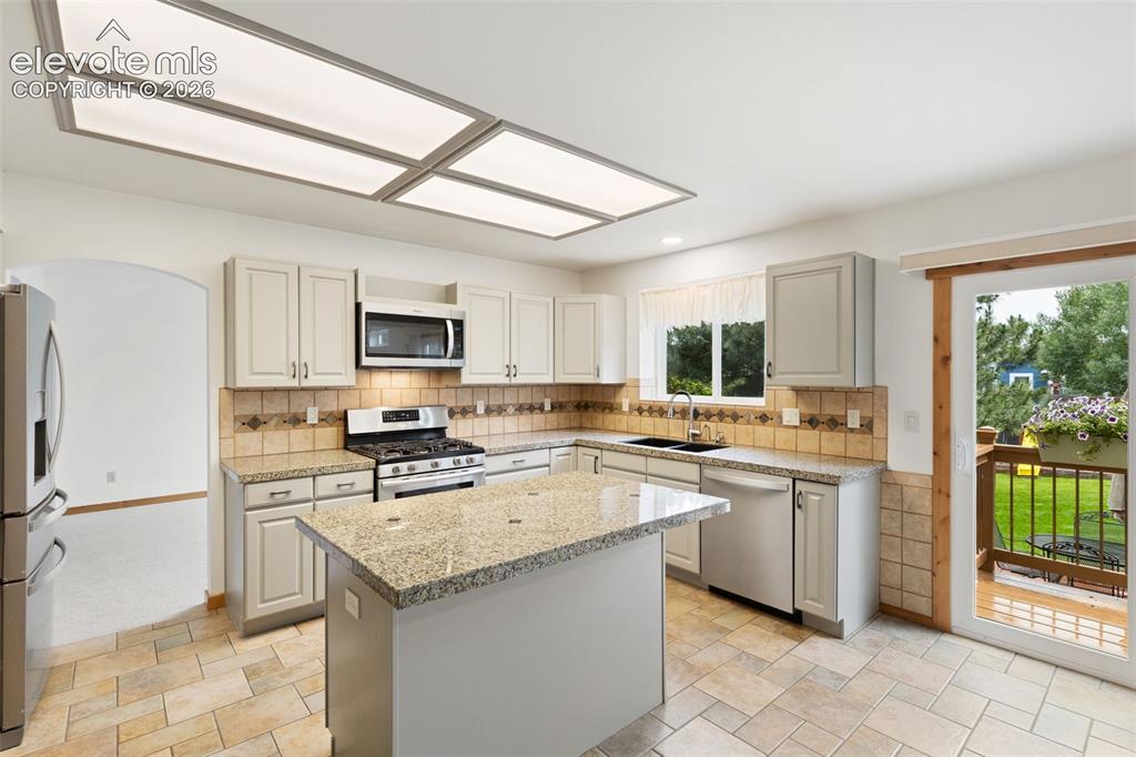 Image 12 of 47: Kitchen