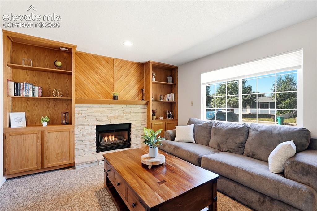 Image 9 of 50: Living Room