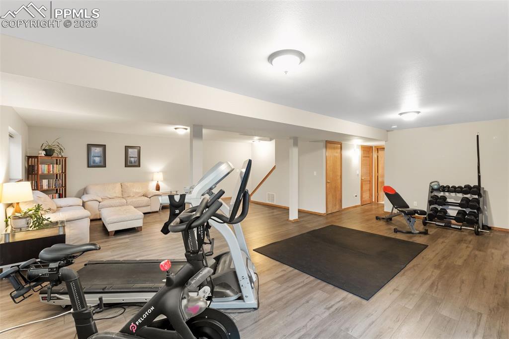 Image 29 of 35: Exercise Room