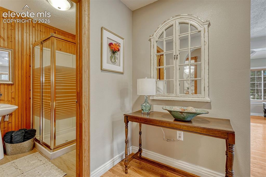 Image 20 of 50: Main Floor Powder Bath