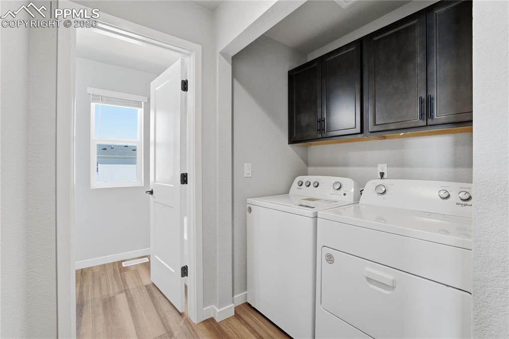 Image 10 of 18: Laundry