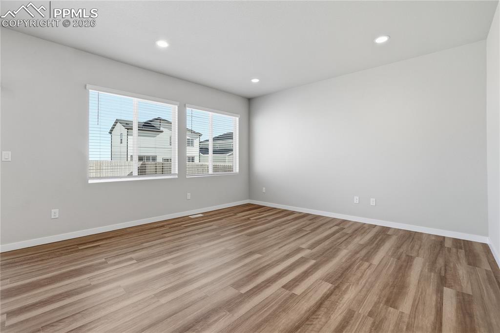 Image 5 of 18: Other