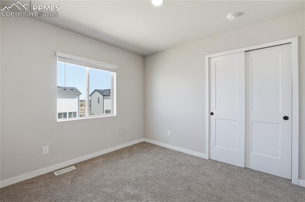 Image 9 of 18: Bedroom