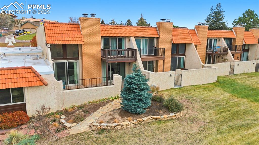 Image 42 of 45: View of building exterior