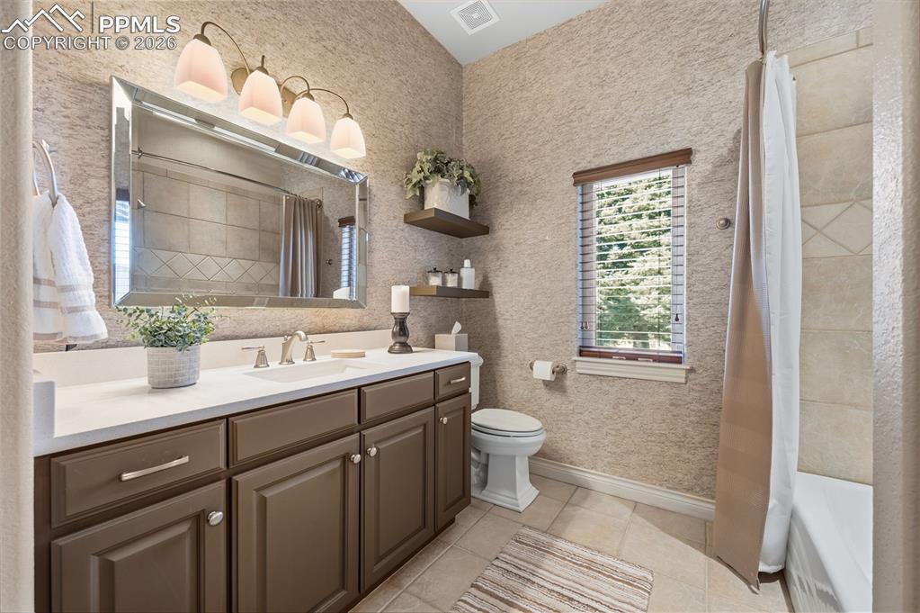 Image 34 of 50: No Description Available