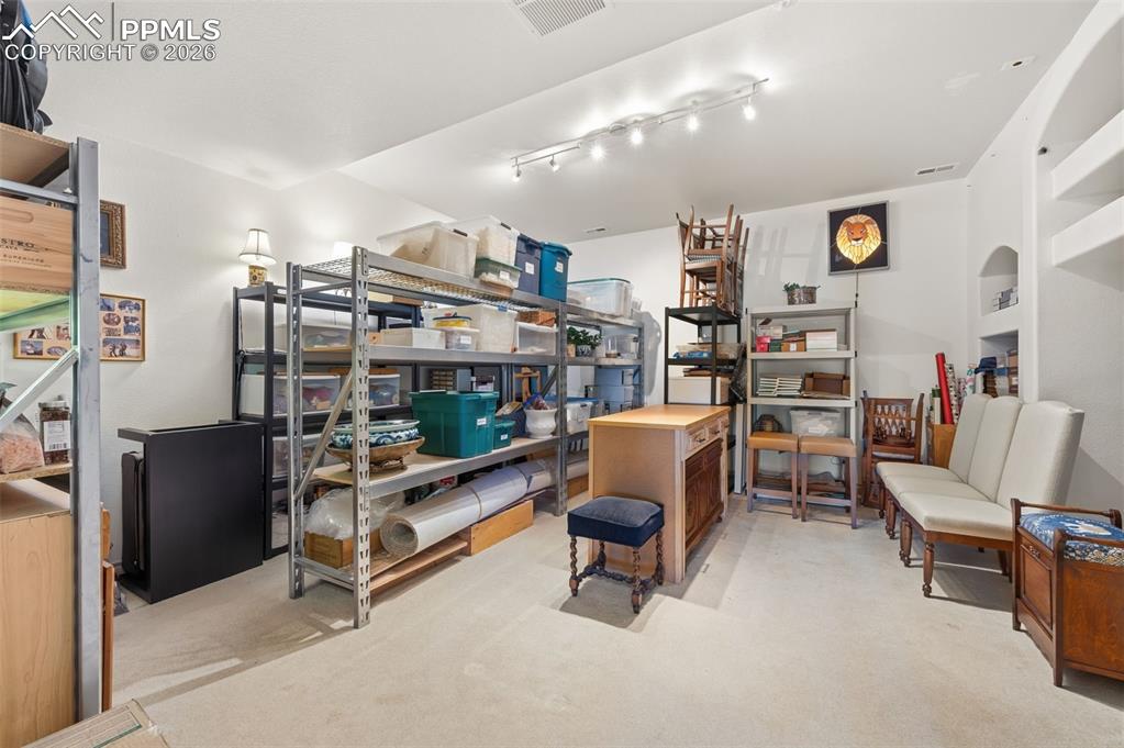 Image 39 of 50: No Description Available