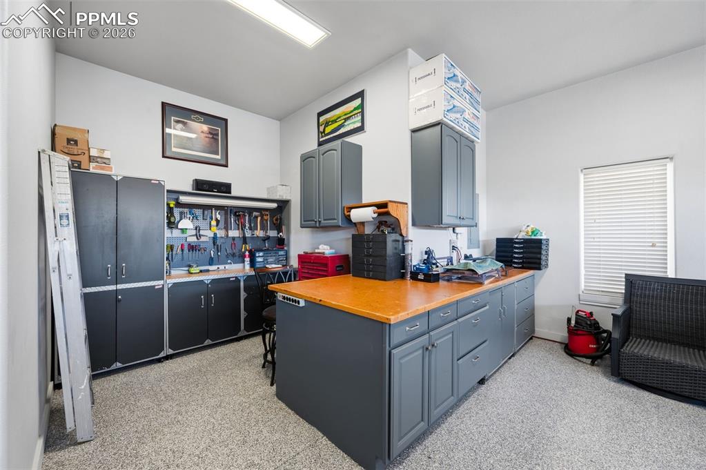 Image 40 of 50: No Description Available