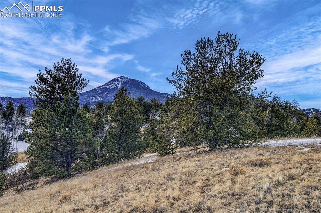 Image 7 of 12: Property view of mountains