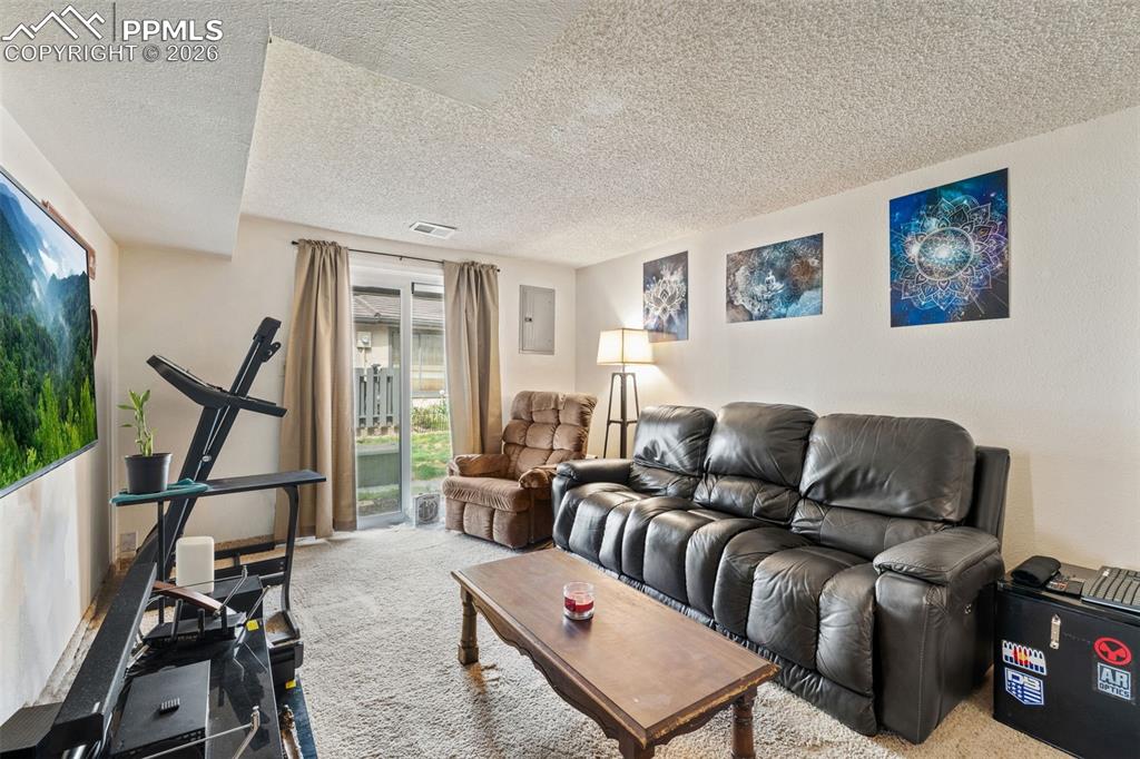Image 19 of 25: Basement