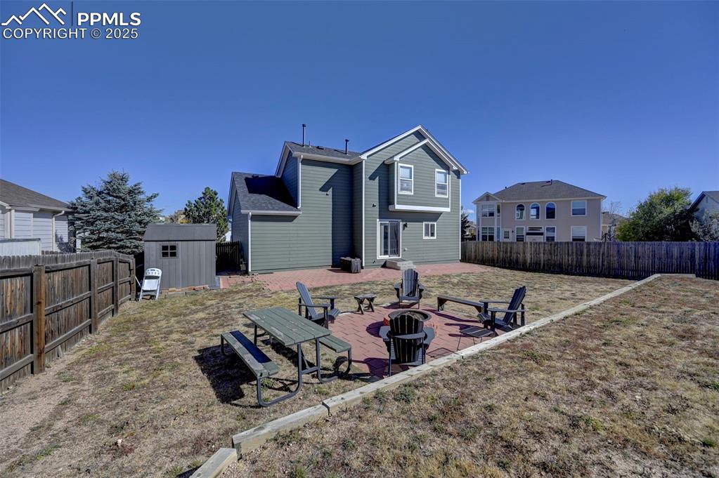 Image 28 of 32: Back of Structure