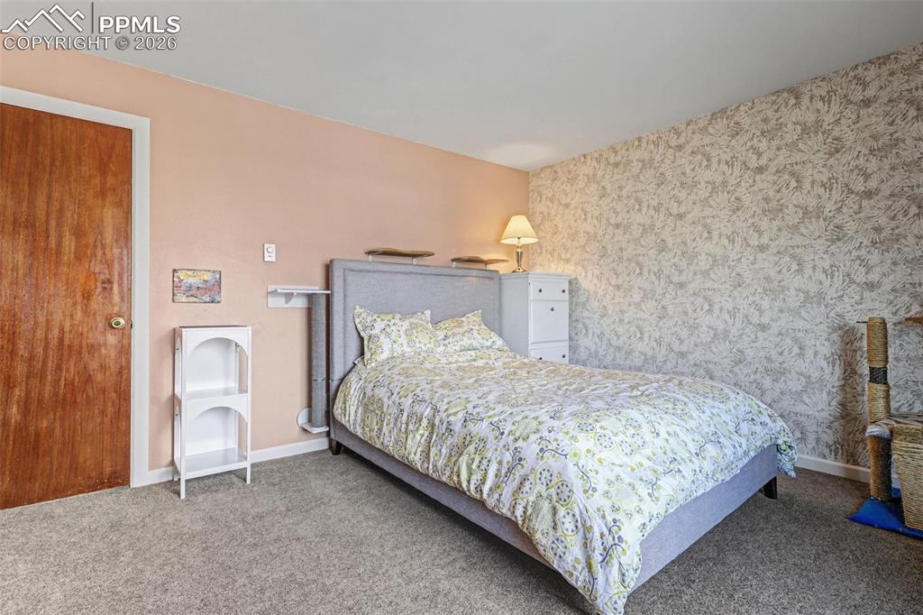 Image 13 of 20: Upper level