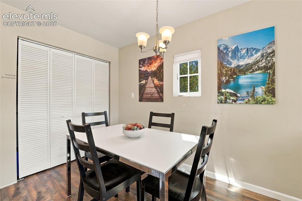 Image 16 of 50: Dining area off the kitchen
