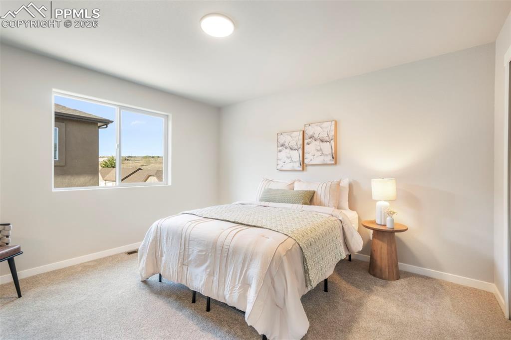 Image 17 of 50: Dining Area